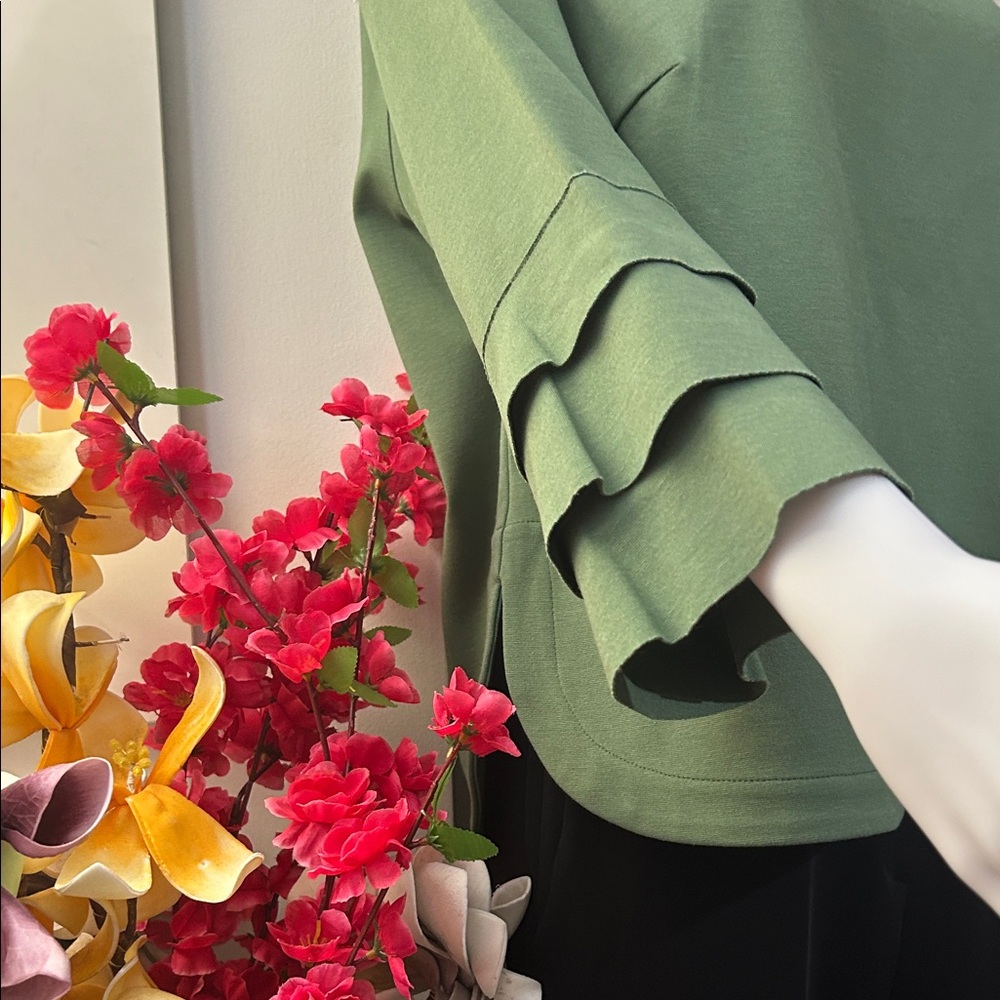 AKRIS, Green Blouse with 3/4 length Tiered Sleeves, in size 14